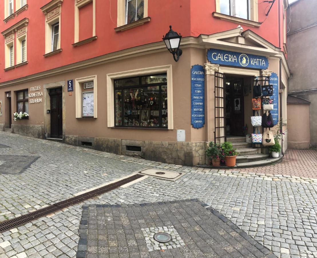 Ferienwohnung Nad Galerią Duszniki Zdrój Exterior foto